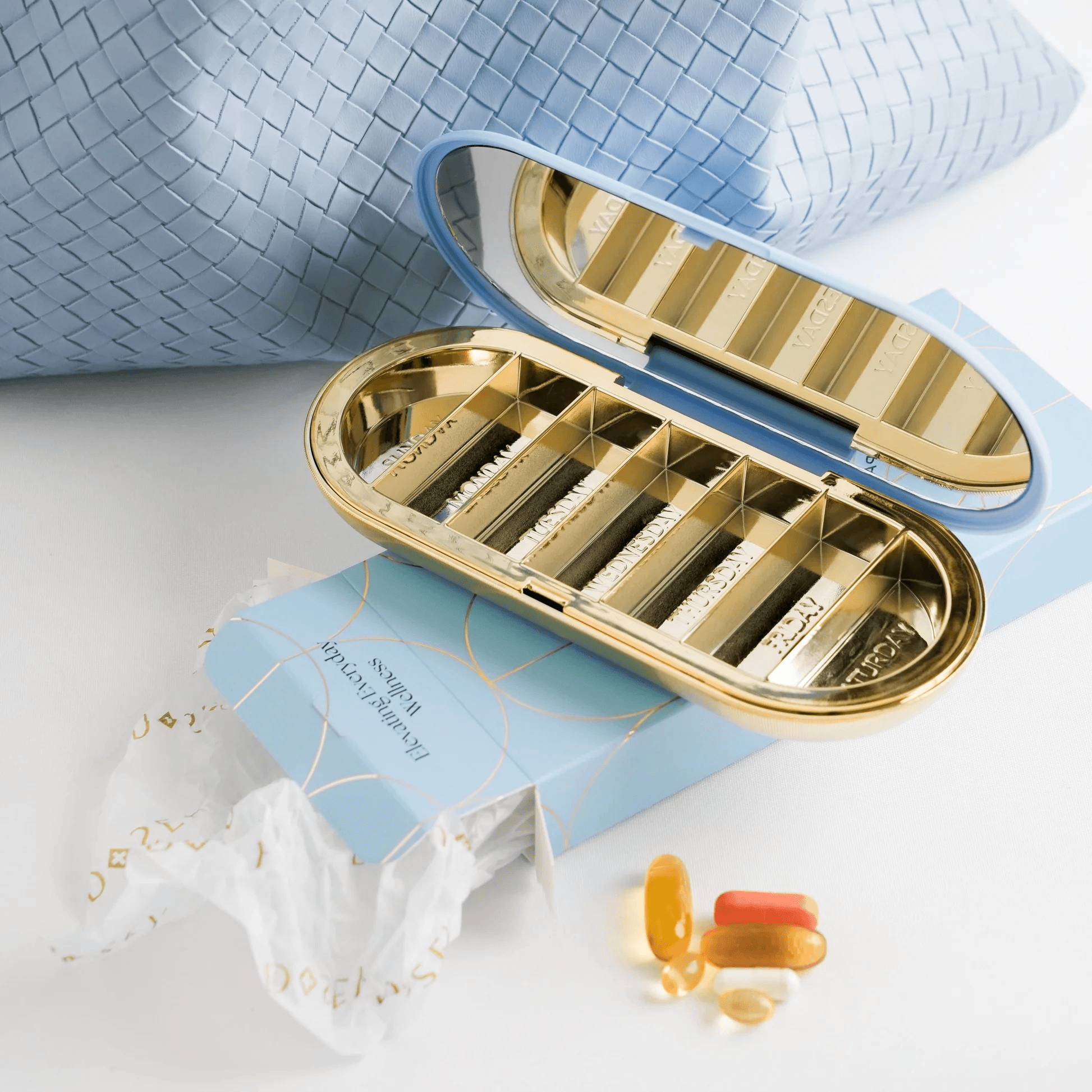 7-Day Pill Compact - Media 3